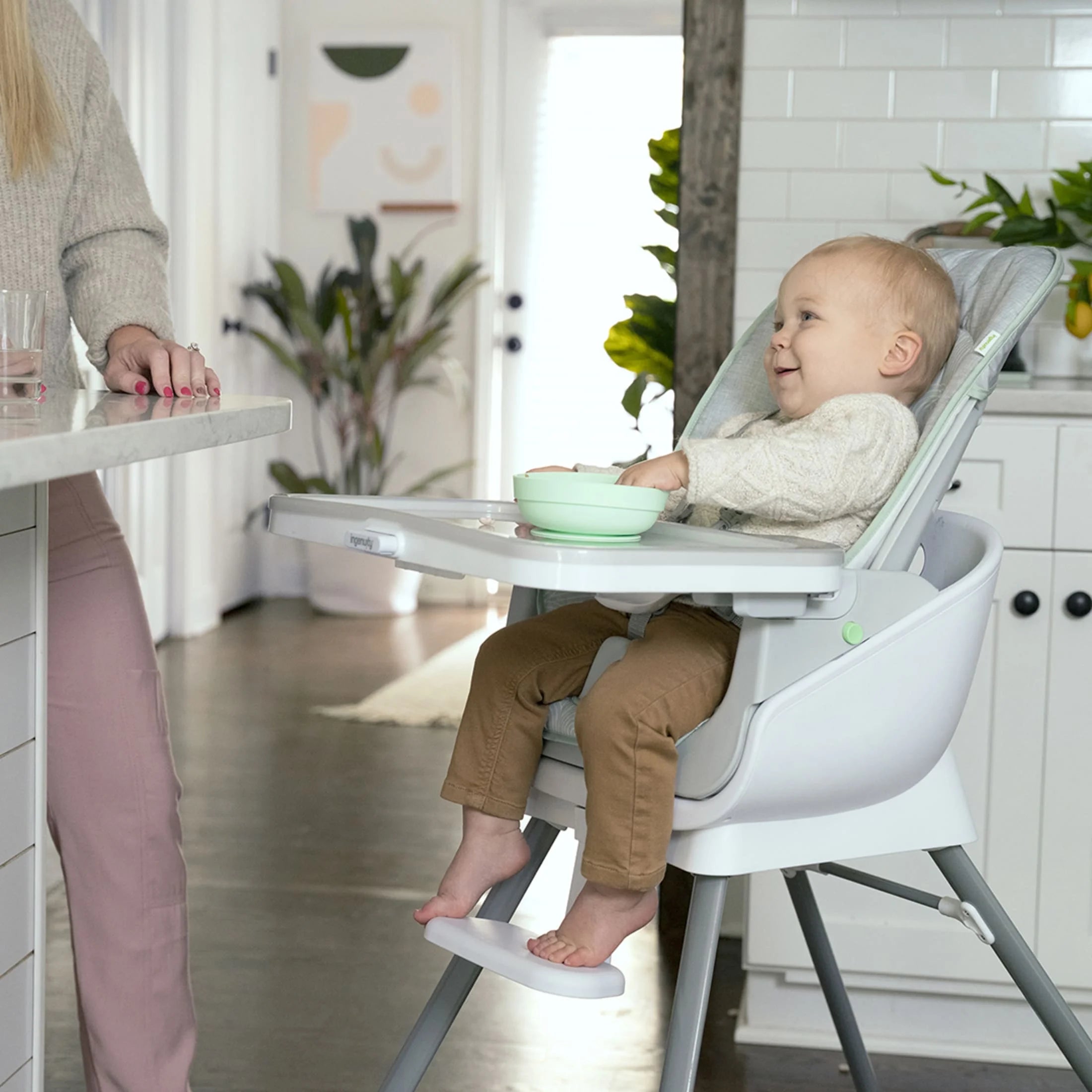 Beanstalk Baby to Big Kid 6-In-1 High Chair, Booster Seat and More, Newborn to 5 Yrs - Ray
